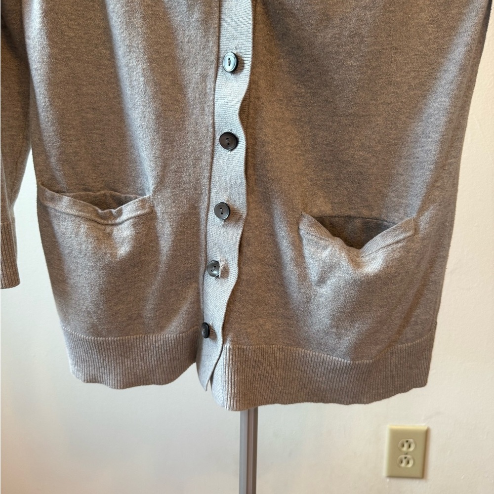 Eddie‎ Bauer Gray Women's Cardigan Sweater - Picture 3 of 4